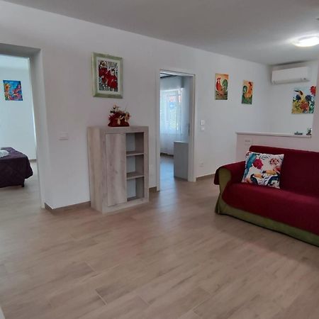 Sweet Apartment - Centre Πεσκιέρα ντελ Γκάρντα Εξωτερικό φωτογραφία